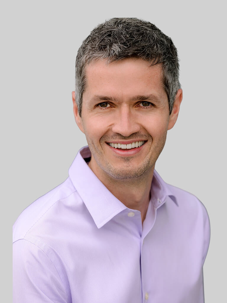 Dr. Dennis Hong